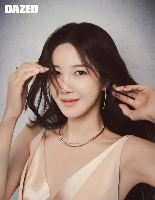 45岁韩国女艺人李智雅写真曝光妥妥的纯欲感