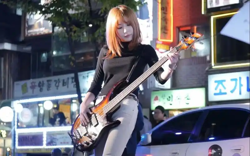 bebop超性感韩国贝斯手小姐姐智仁jiin糟糕是恋爱的感觉