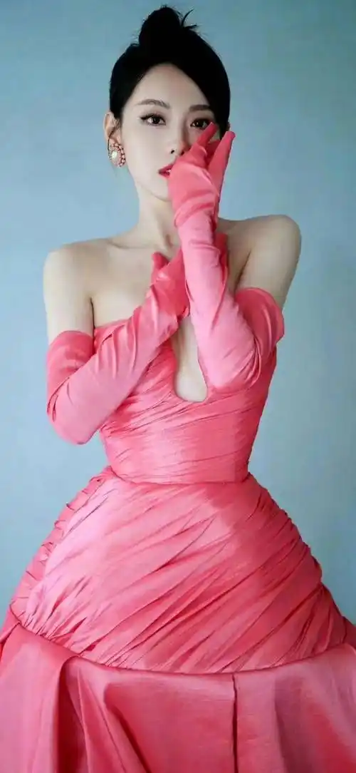 女神惊艳人间之张嘉倪