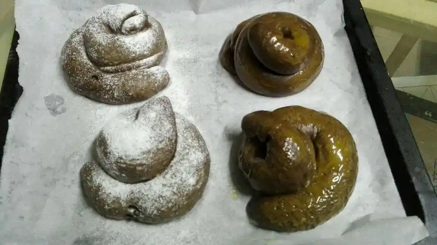 做个有料的便便面包