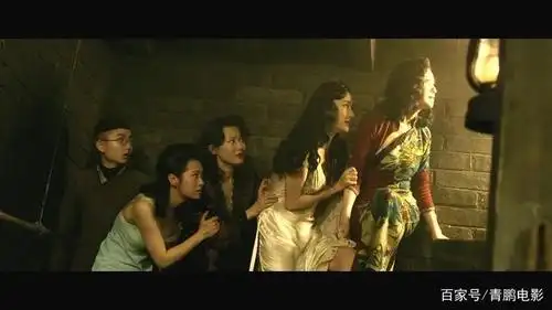 《金陵十三钗》:为救女学生而牺牲自己的秦淮女人