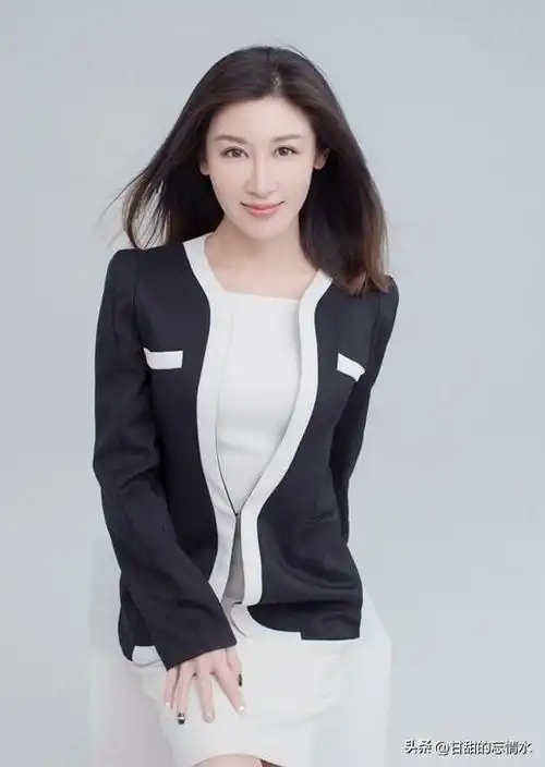 浙江电视台第一美女主持人是谁|朱丹|综艺|伊一|浙江卫视|美丽a计划