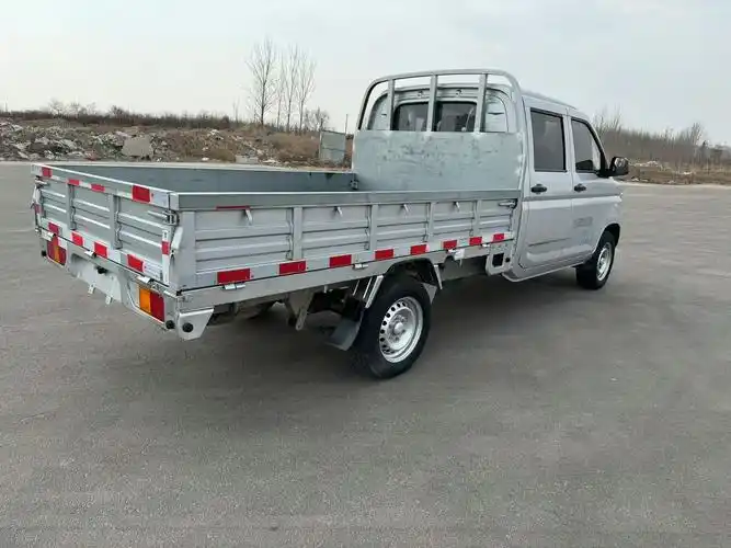 21年五菱新卡双排座 加长版兜 本地一手车 5万公里 原版原 - 抖音