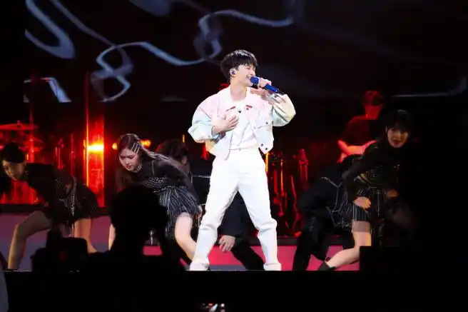 周深深深感谢你9周年演唱会##周深北京演唱会##周深 现场live