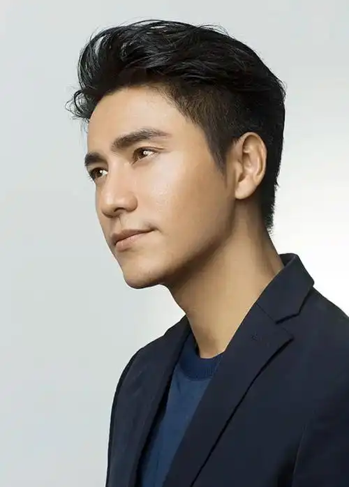 回顾陈坤儿子陈尊佑的身世之谜从领养到保姆传闻至今无人知晓