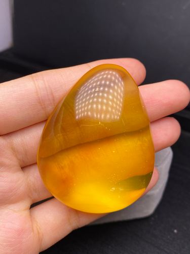 天然原矿琥珀大裸石水滴吊坠 饱满品质 颜色漂亮高性价比饱满 ug