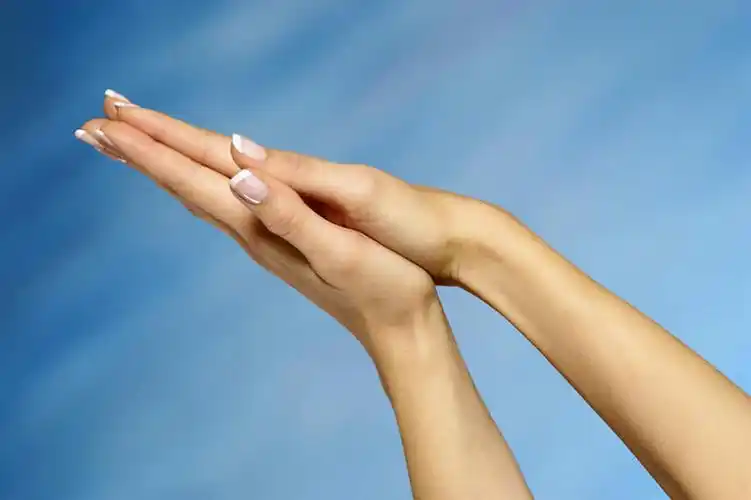 西方人,手,一个人,横图,室内,特写,白天,侧面,欧洲,欧洲人,双手,仅一