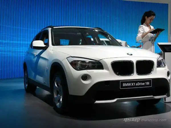 最能接受的一款越野车,也是身材娇小的女性最能直接上手的一款越野车