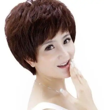 适合中老年碎发波波头发型