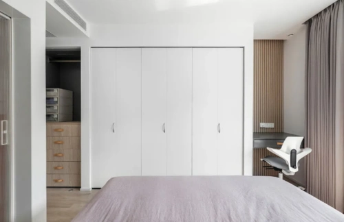 衣柜门用啥材质的好听做过导购的朋友建议买到了省钱又耐用的