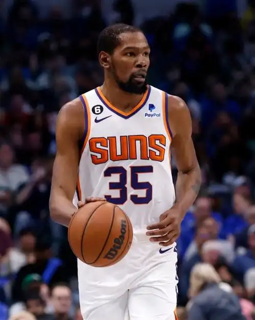 在过去出战的22场比赛中……|凯文·杜兰特_新浪新闻