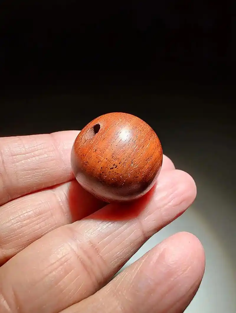 1038 清代黄花梨佛珠 三通 直径27毫米 品相极美 - 抖音