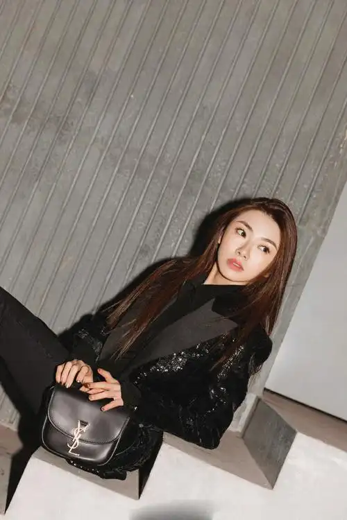 程晓玥复古摩登冷艳写真图片49