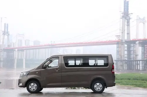 > 端午用长安睿行m70载朋友回老家,倍有面子