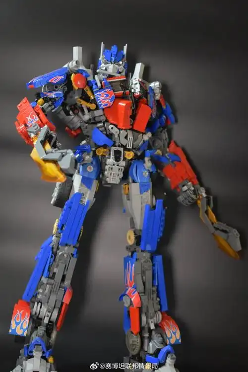 擎天柱,高度45cm,细节一点不差,帅(x原贴地址网页链接)#变形金刚