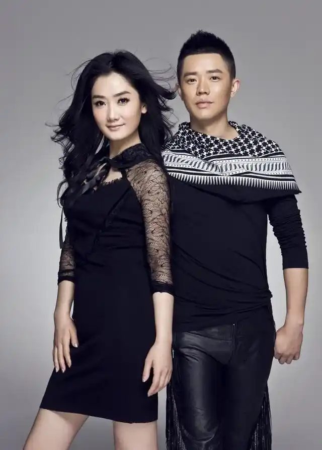 angelababy(杨颖)n粉丝名:得得b(感觉叫abc或字母更简洁易懂)