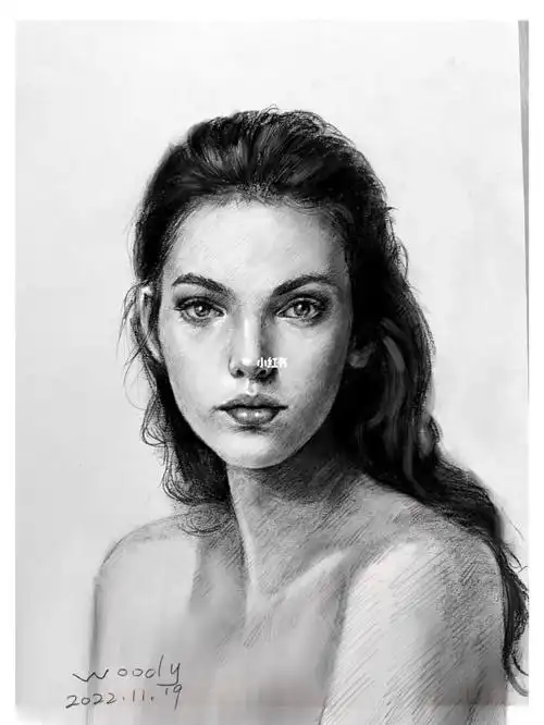 素描手绘女生头像