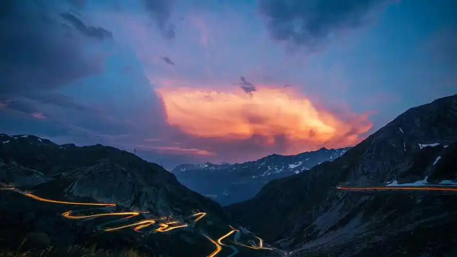 安装元气桌面,海量壁纸一键设置尺寸:3840x2160体积:1.