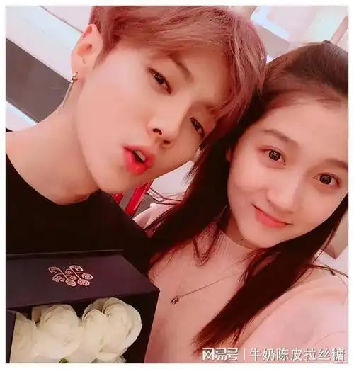 鹿晗和关晓彤七年恋情甜蜜与坚守的典范