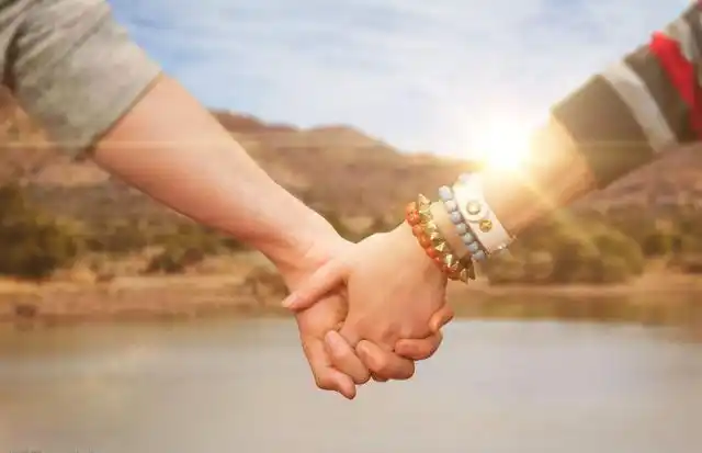 老人爱情唯美句子最感人的老人爱情短句