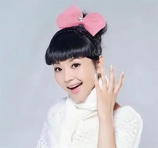 回顾主持人方琼与大8岁领导闪婚婚后分居多年她过得幸福吗