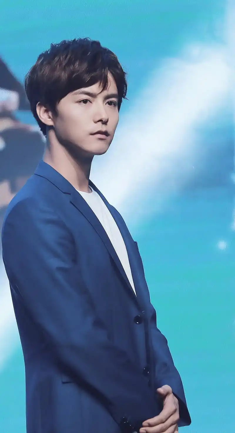 马天宇美照欣赏,表情好呆萌哦