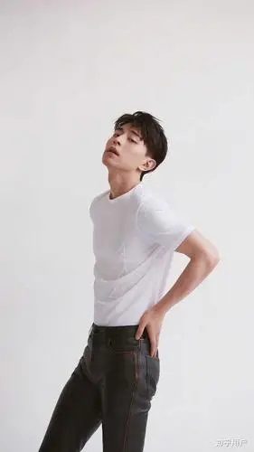 邓伦哪张图惊艳到了你?