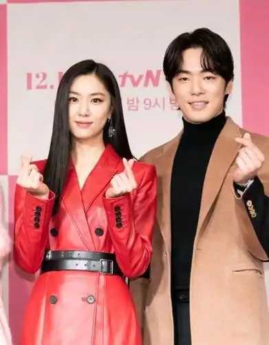 金正贤方道歉称抑郁症复发徐睿知部分代言连续被删徐贤发近况