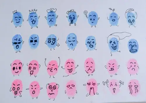 如果你没有印泥,可以用其他的笔涂成圈圈再画, 如果你没有针管笔