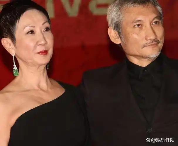 徐克前妻施南生陪徐克46年从无到有63岁选择离婚现如何