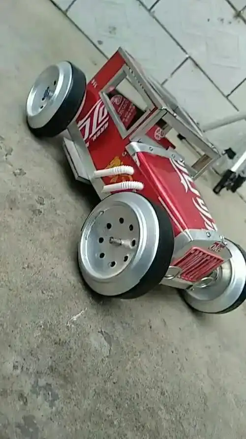 易拉罐做的玩具汽车,快动手试试吧