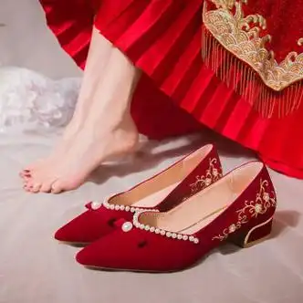 茹诗卡小众婚鞋新娘鞋2022年新款红色高跟鞋秀禾结婚鞋婚纱两穿粗跟