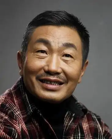 杜源,1957年10月11日出生于黑龙江省哈尔滨市,祖籍山东,内地男演员