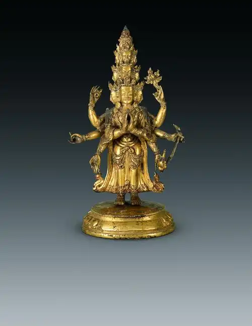 清乾隆铜鎏金十一面观音像