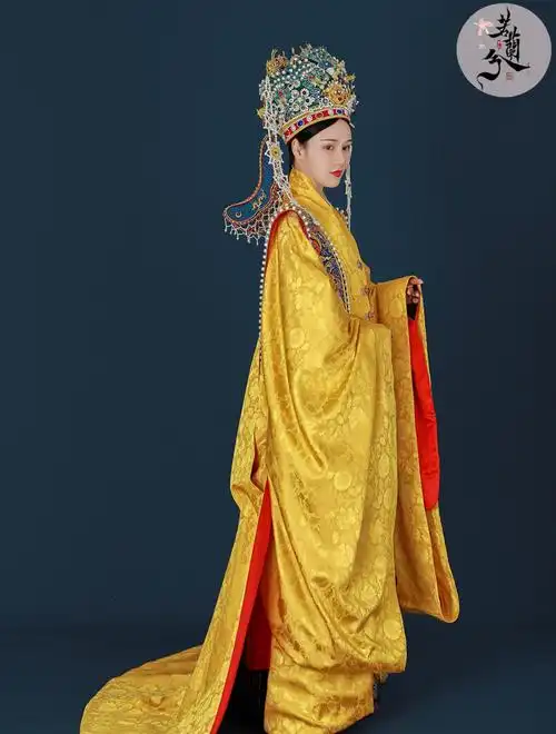 明制婚服明朝结婚婚宴皇后大衫霞帔缀吉服传统婚礼套