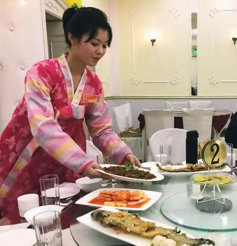 餐厅服务员引座上菜技巧多七大要领十二大事项请牢记