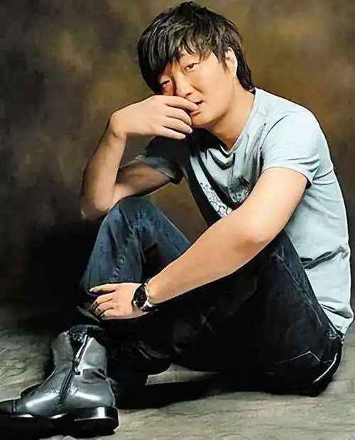 回顾苗圃被王大治追求和罗晋传绯闻为何转身嫁给大19岁的富商