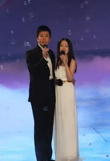 毛宁杨钰莹"结婚" 罕见亲密旧照曝光【13】