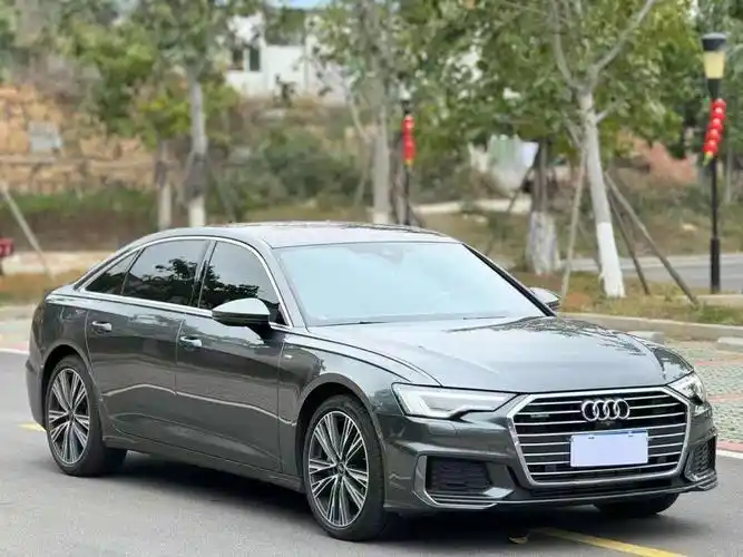 2022年奥迪a6l 2022款 45 tfsi quattro 臻选动感型 1_奥迪a6l社区