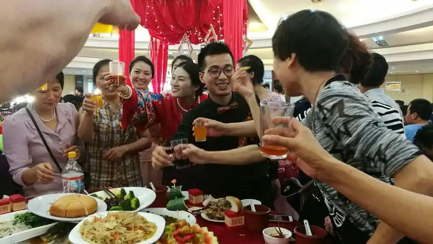 吴特先生和游蕙宇小姐的婚宴(●—●)雷州市园中园