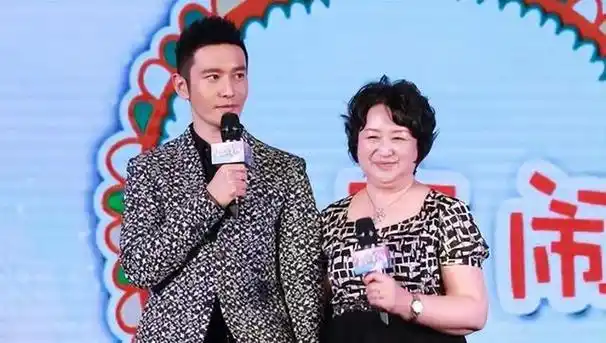 黄晓明母亲张素霞:曾试图挽救儿子的婚姻,如今最心痛的人是她!
