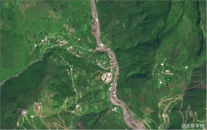 国产卫星影像数据-四川省雷波县2米卫星图