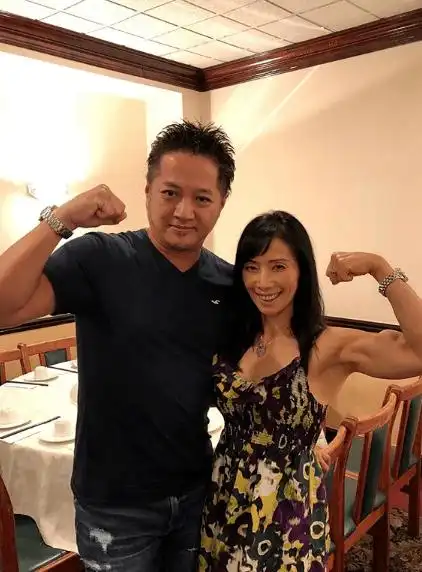 记得赌神中的骰子女神吗现实中的身材竟如此有料