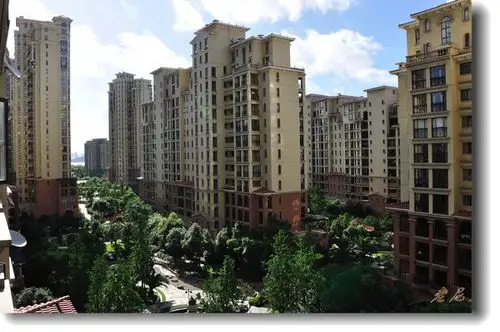 【千万不要赠分】--只不过是一个不严谨的d90高感3200对比拍摄