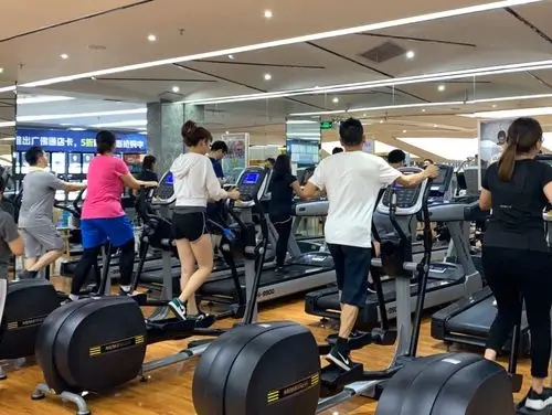 经常发健身房的照片,以至于有人以为我是在健身房上班的_keep