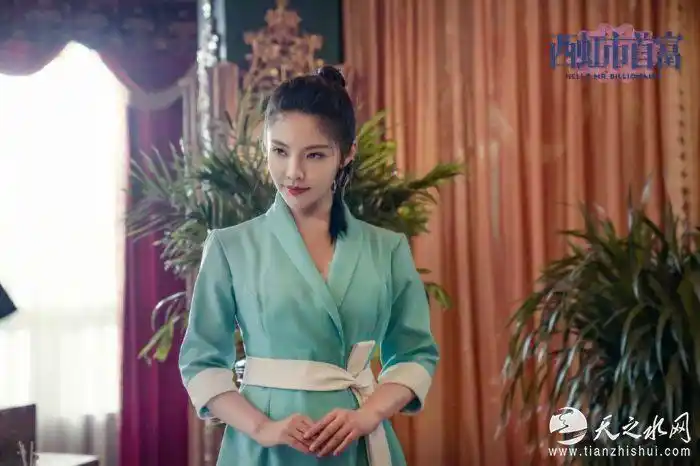 电影除了沈腾的倾力搞笑之外,90后小青衣徐冬冬的性感加盟,莎式诱惑