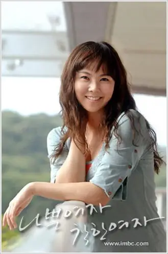 资料图片:韩剧《坏女人好女人》精彩剧照(19)