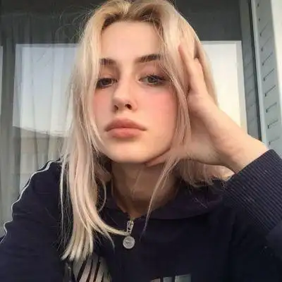 稀有欧美女头像高冷忧郁氛围感十足 超酷干净ins女头性感欧美风_欧美