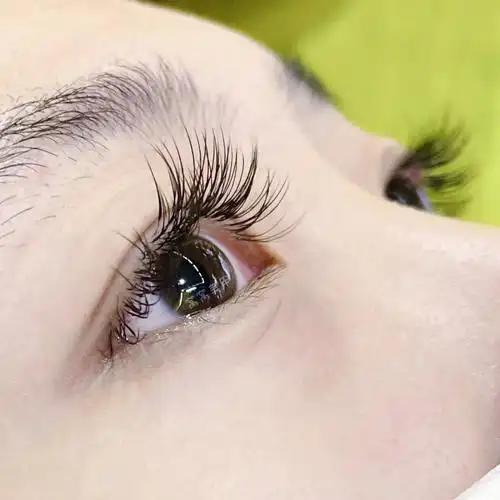 一双漂亮的大眼睛