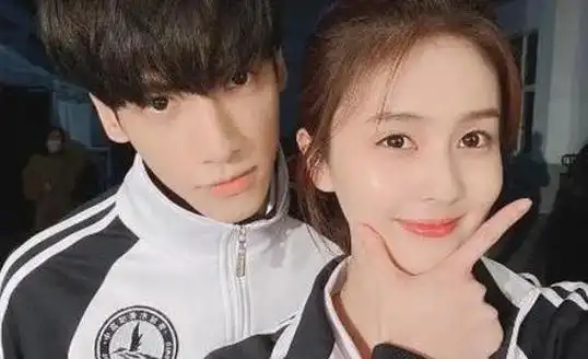 罗云熙和老婆结婚照是真的吗罗云熙和白鹿是什么关系